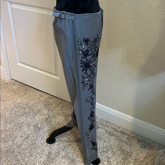 Da-Nang Sequined Floral Wide Leg Pant - Picture 4 of 15